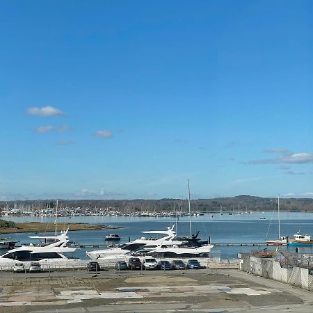 Poole Quay Sea Views Apartment No 3 ภายนอก รูปภาพ