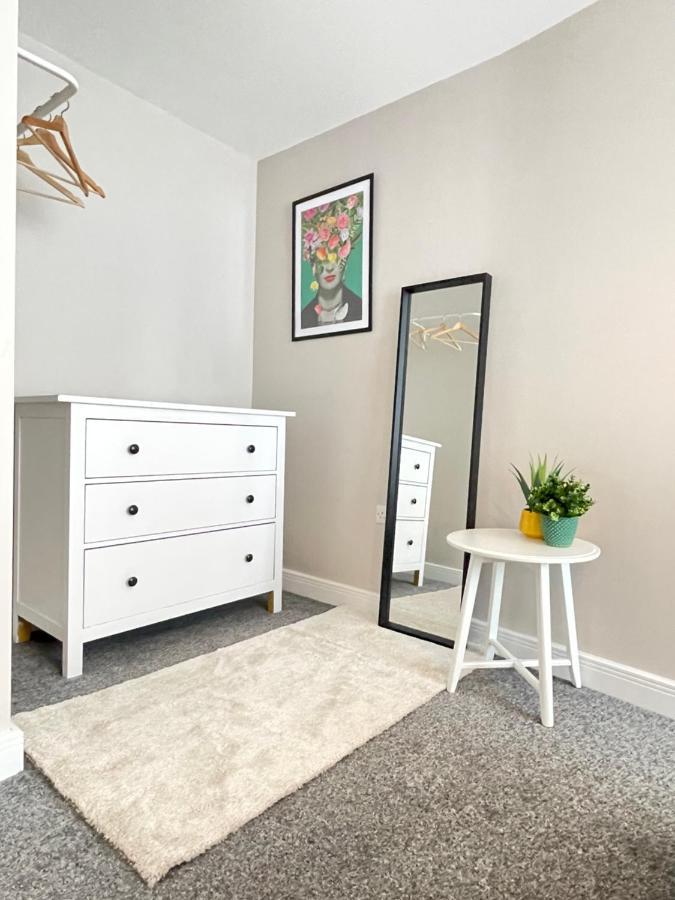 Poole Quay Sea Views Apartment No 3 ภายนอก รูปภาพ